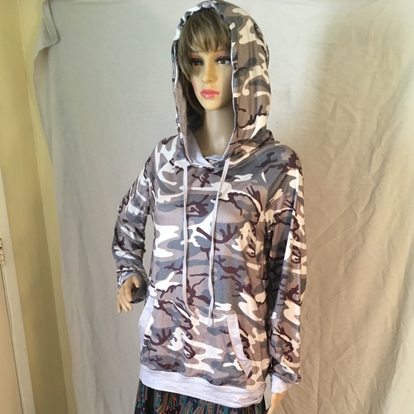 NIB LILY POSH Camo Hoodie w/drawstring & pocket M - Picture 2 of 5